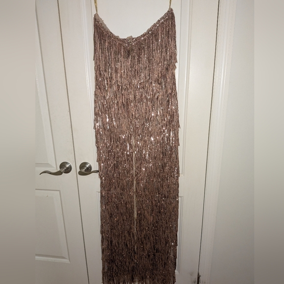 NWT BRONX AND BANCO ISLE SEQUINED FRINGE GOWN IN GOLD - Picture 7 of 9